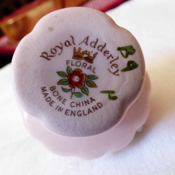 VTG England Royal Adderley Bone China hand made Floral Rose Vanity Figurine - Picture 8 of 10